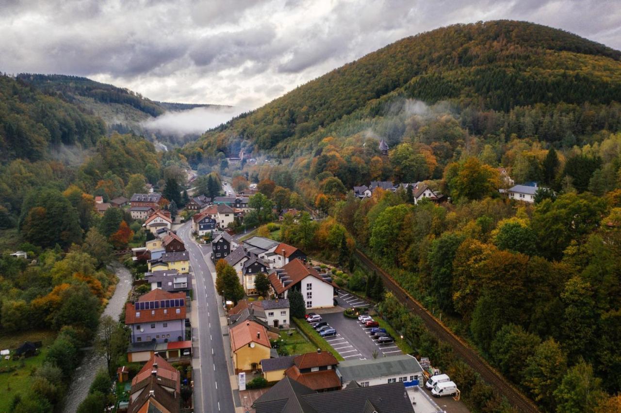 Hotel-Gasthof Huettensteinach Зоннеберг Экстерьер фото